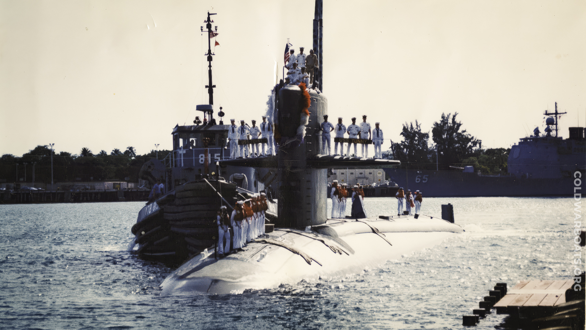 images/slideshows-fleet/slideshow-ssn682/slideshow-ssn682-09.jpg